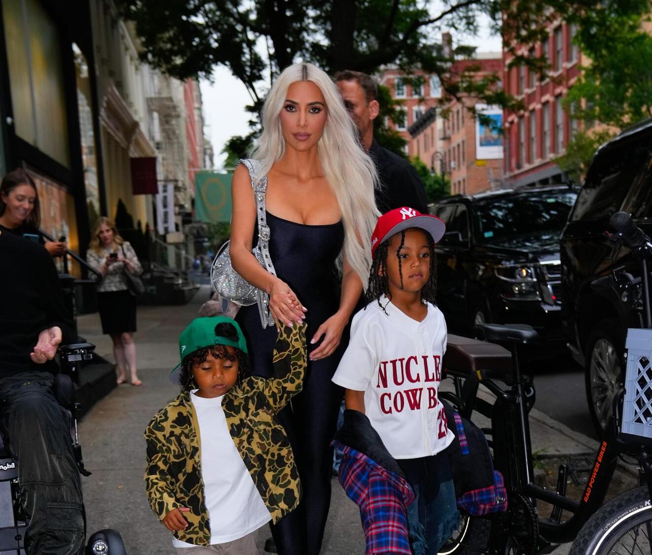 kim-kardashian-scolds-her-son-for-flipping-off-the-paparazzi
