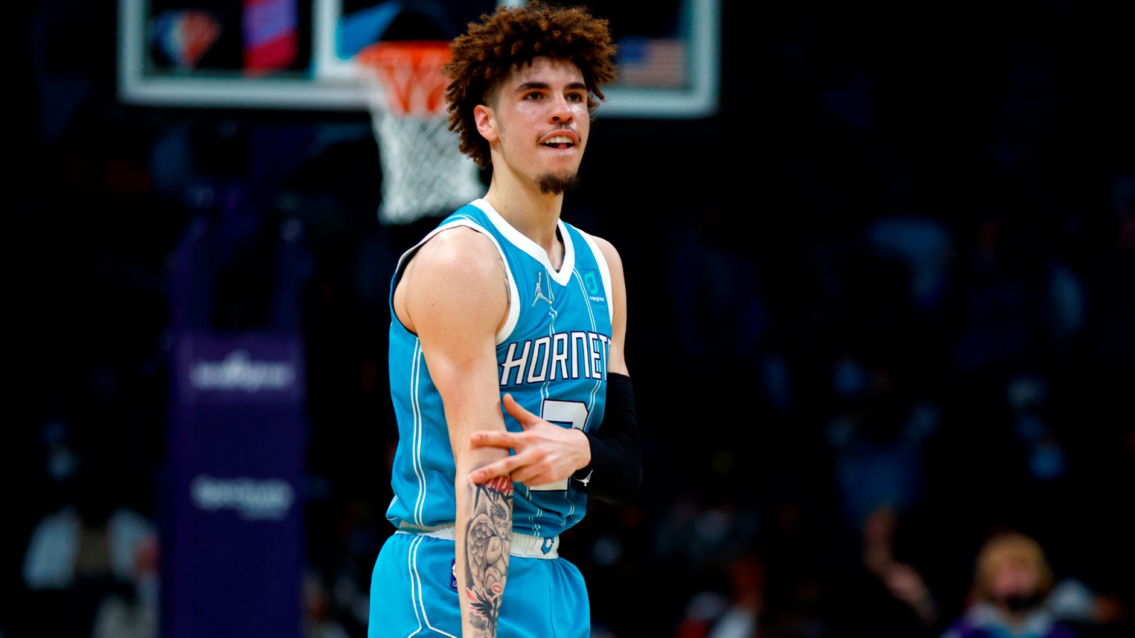 Lamelo Ball Shows Off New Tattoos Including Clothing Line Logo On Neck