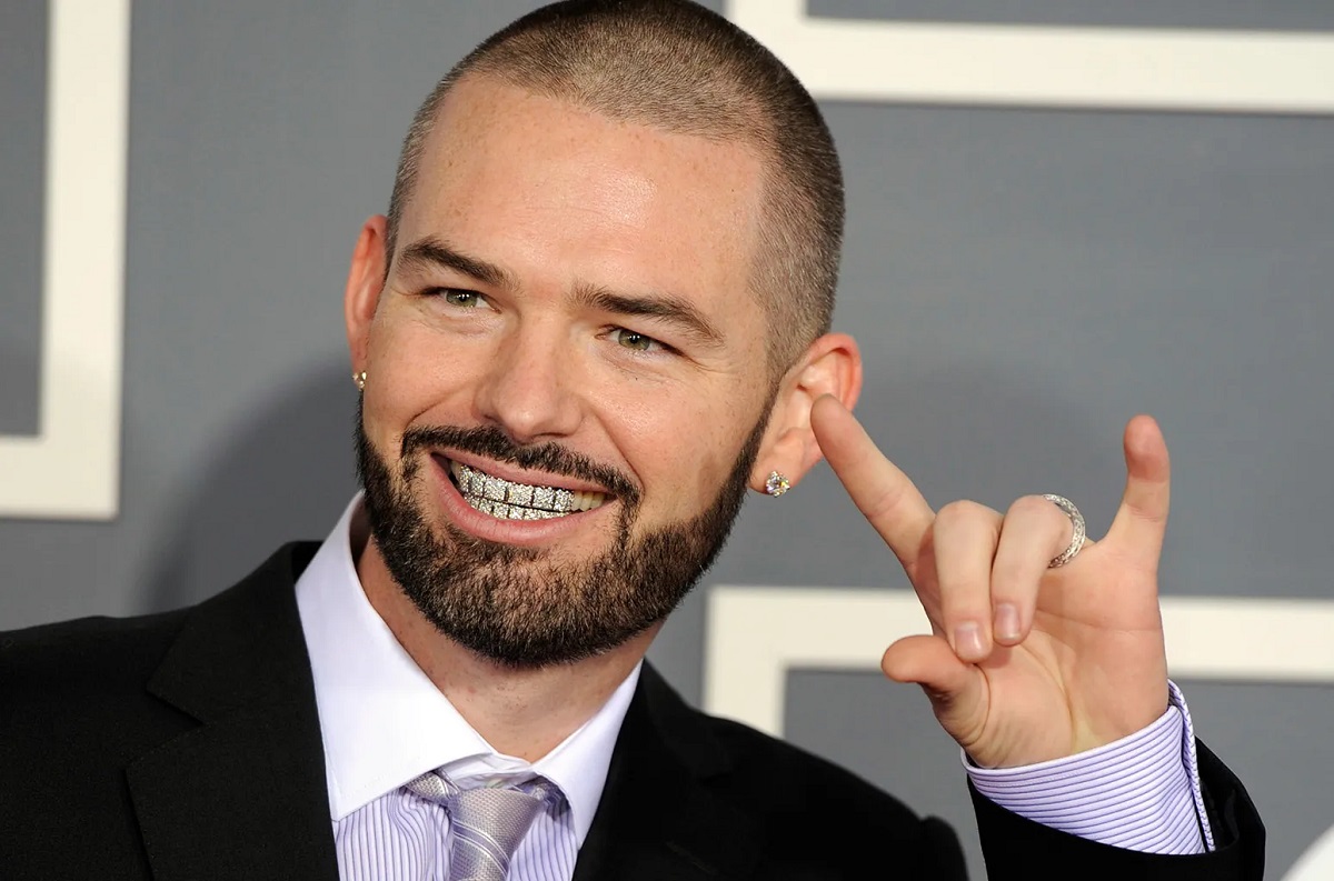 Paul Wall Offers Drake Free Grills For Life