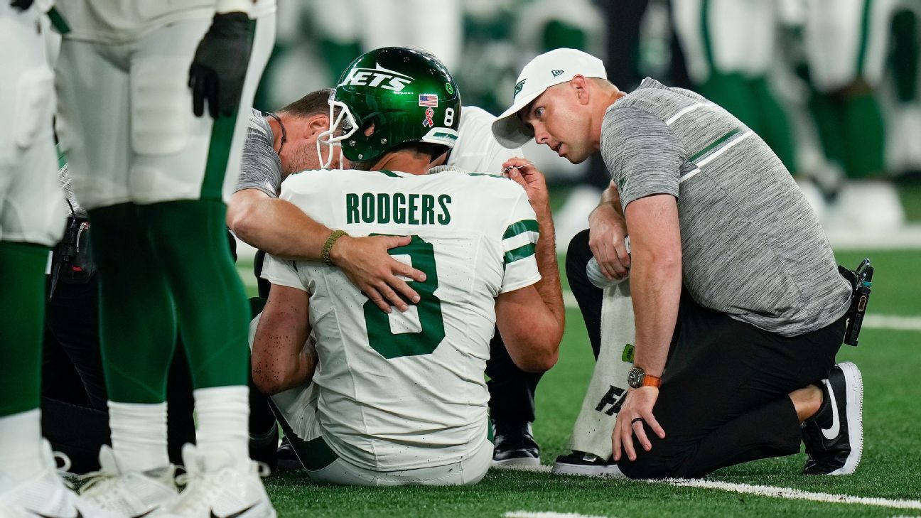 The Season-Ending Blow: Aaron Rodgers Out For Season With Torn Achilles