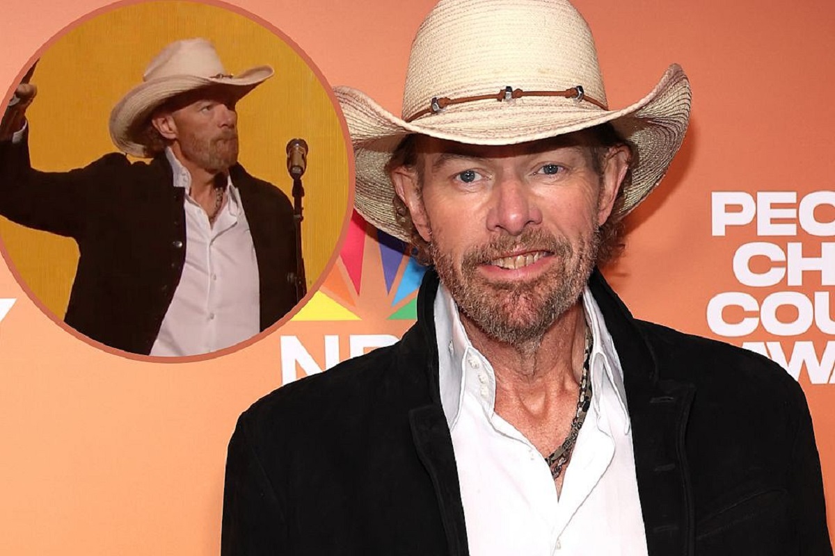 Toby Keith Accepts Prestigious Country Music Award Despite Stomach Cancer Battle