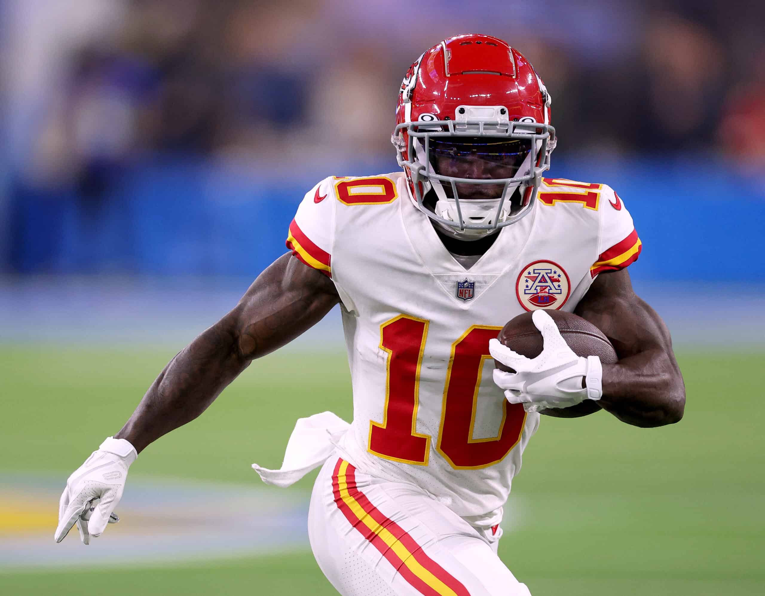 tyreek-hill-criticizes-patriots-fans-some-of-the-worst-in-the-nfl