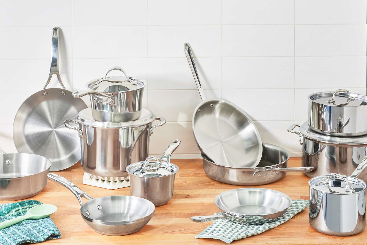 10-incredible-stainless-cookware-set-for-2023