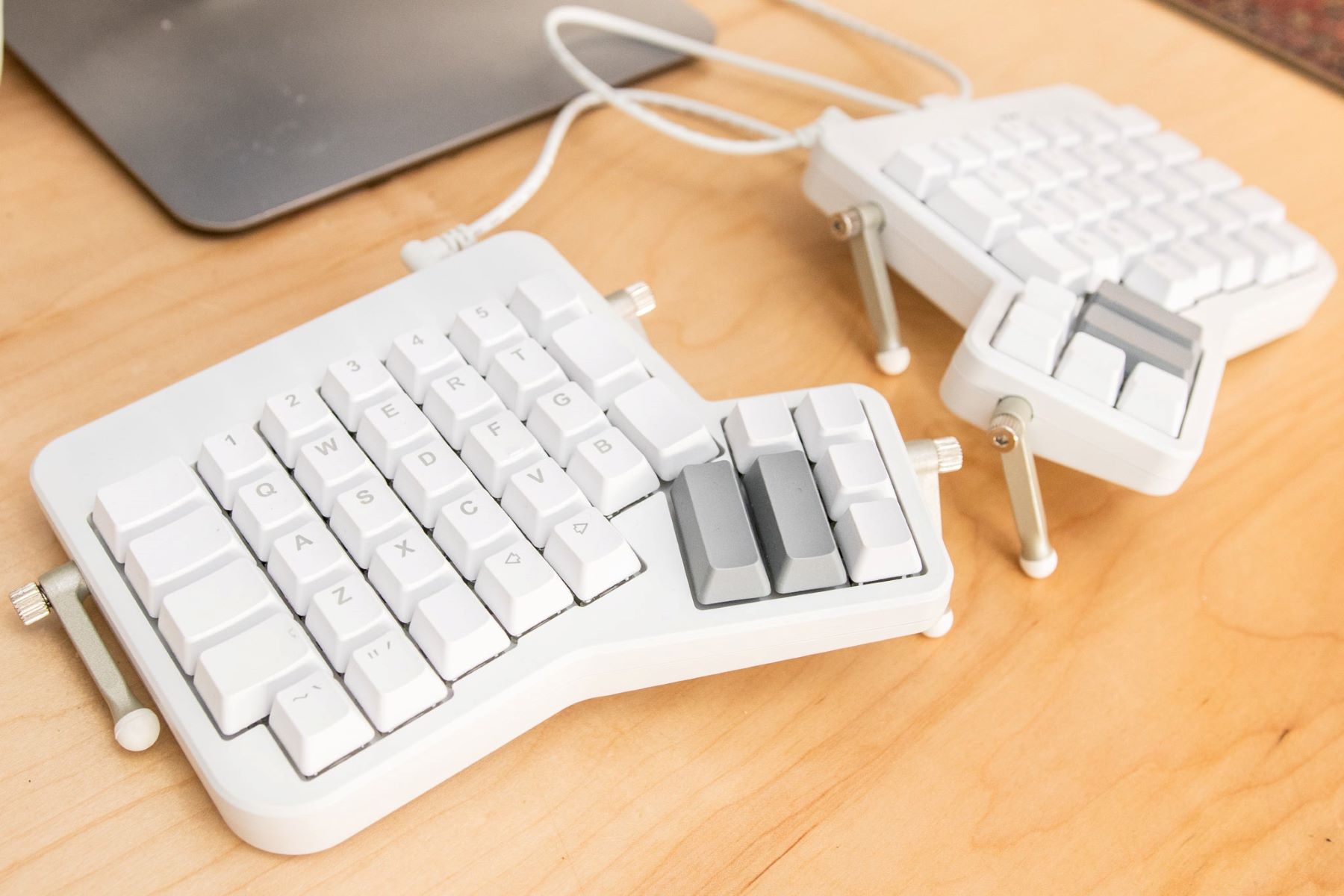 11-best-ergonomic-gaming-keyboard-for-2023