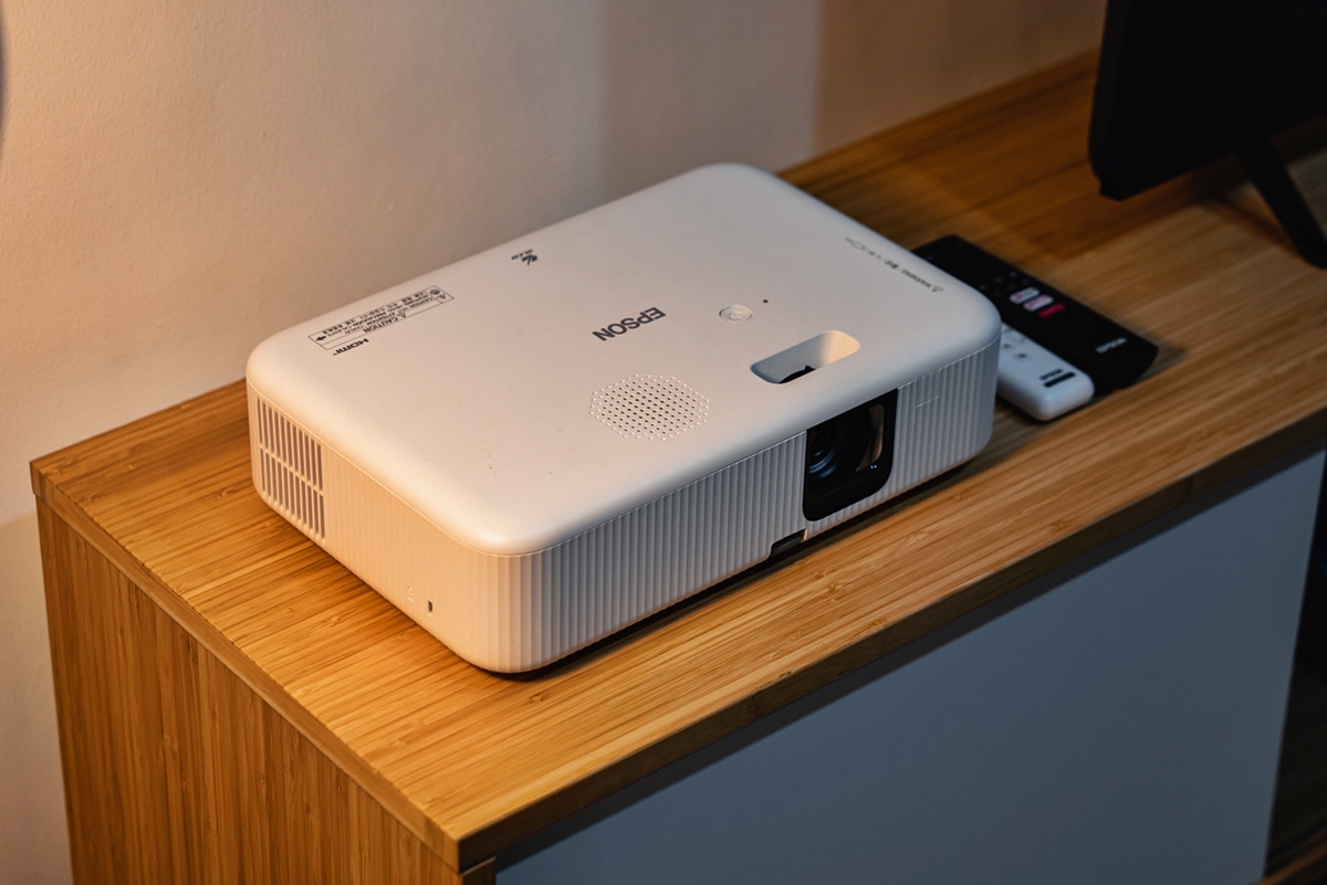 12 Best Smart Projector for 2024