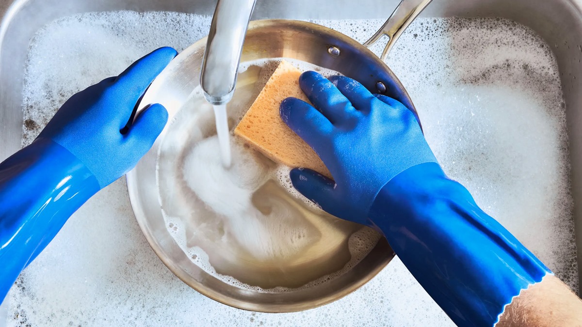 13 Amazing Cleaning Gloves for 2024