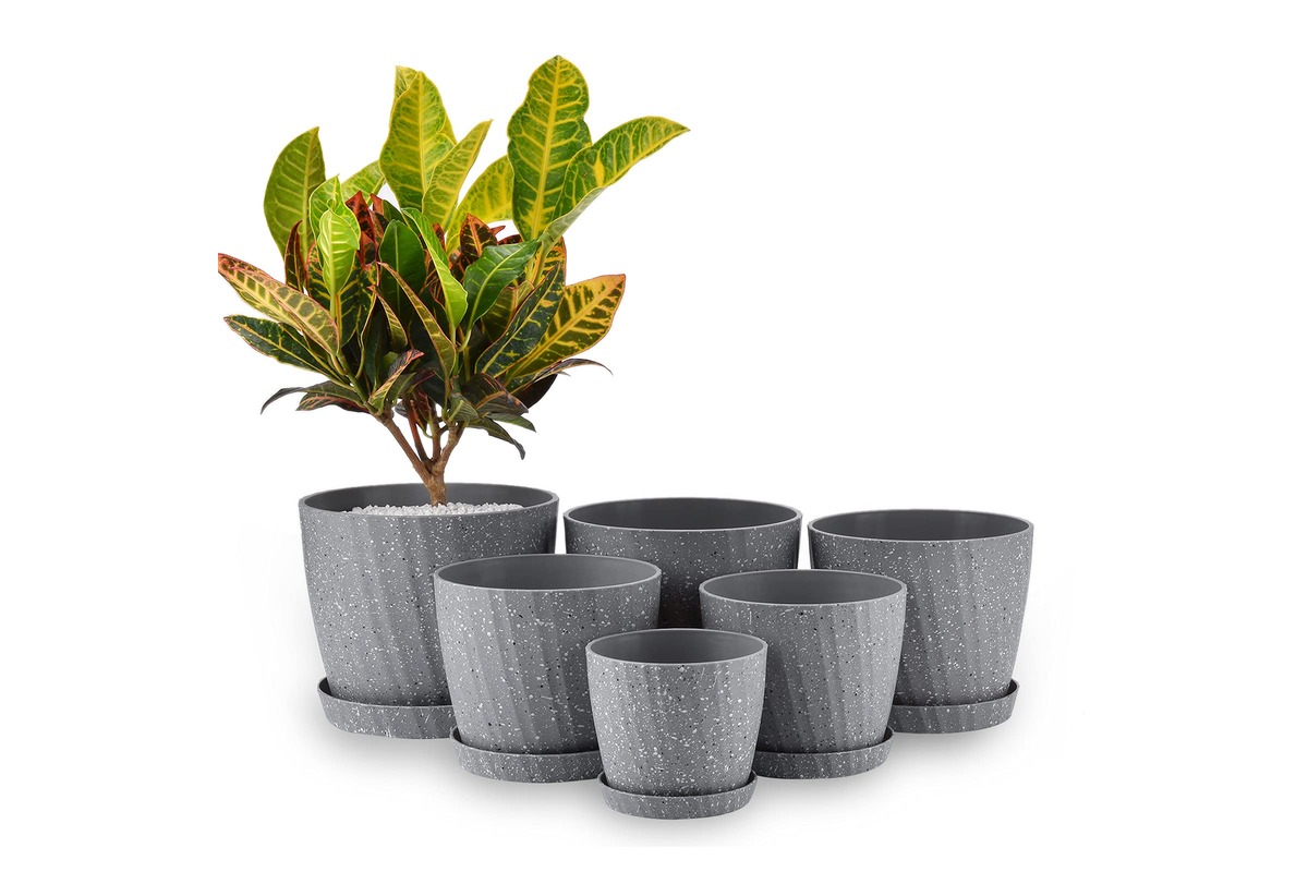 15 Incredible Plastic Plant Pots for 2023