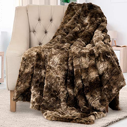 Everlasting Comfort Plush Blanket