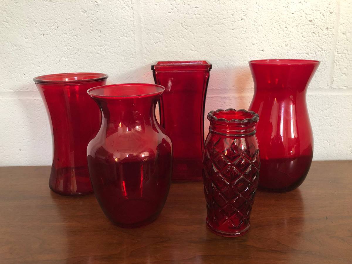 8 Incredible Red Glass Vase for 2024