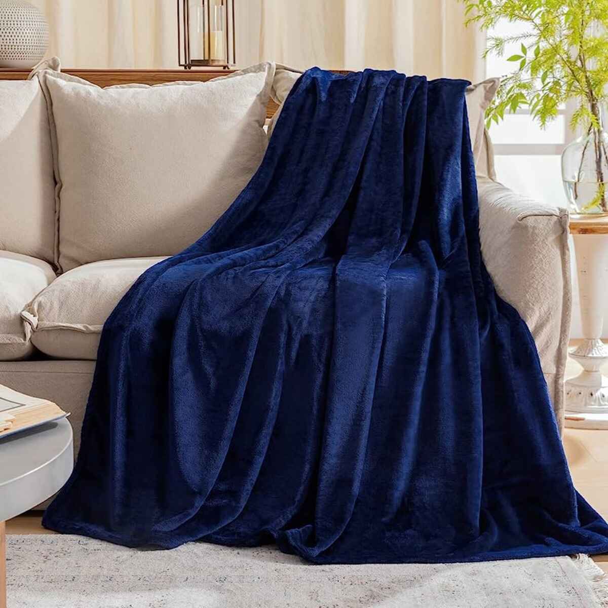 8 Incredible Throw Blanket for 2024
