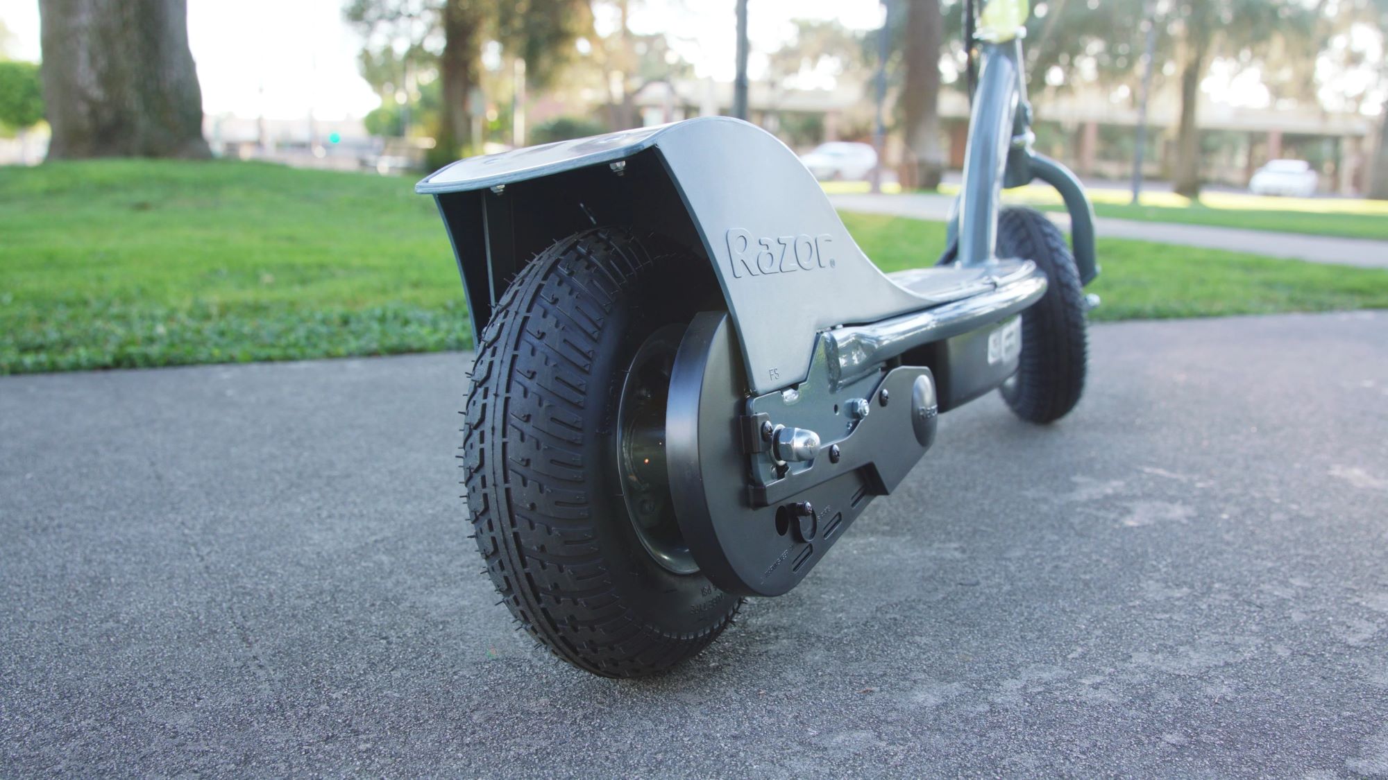 8-unbelievable-razor-e300-electric-scooters-for-2023