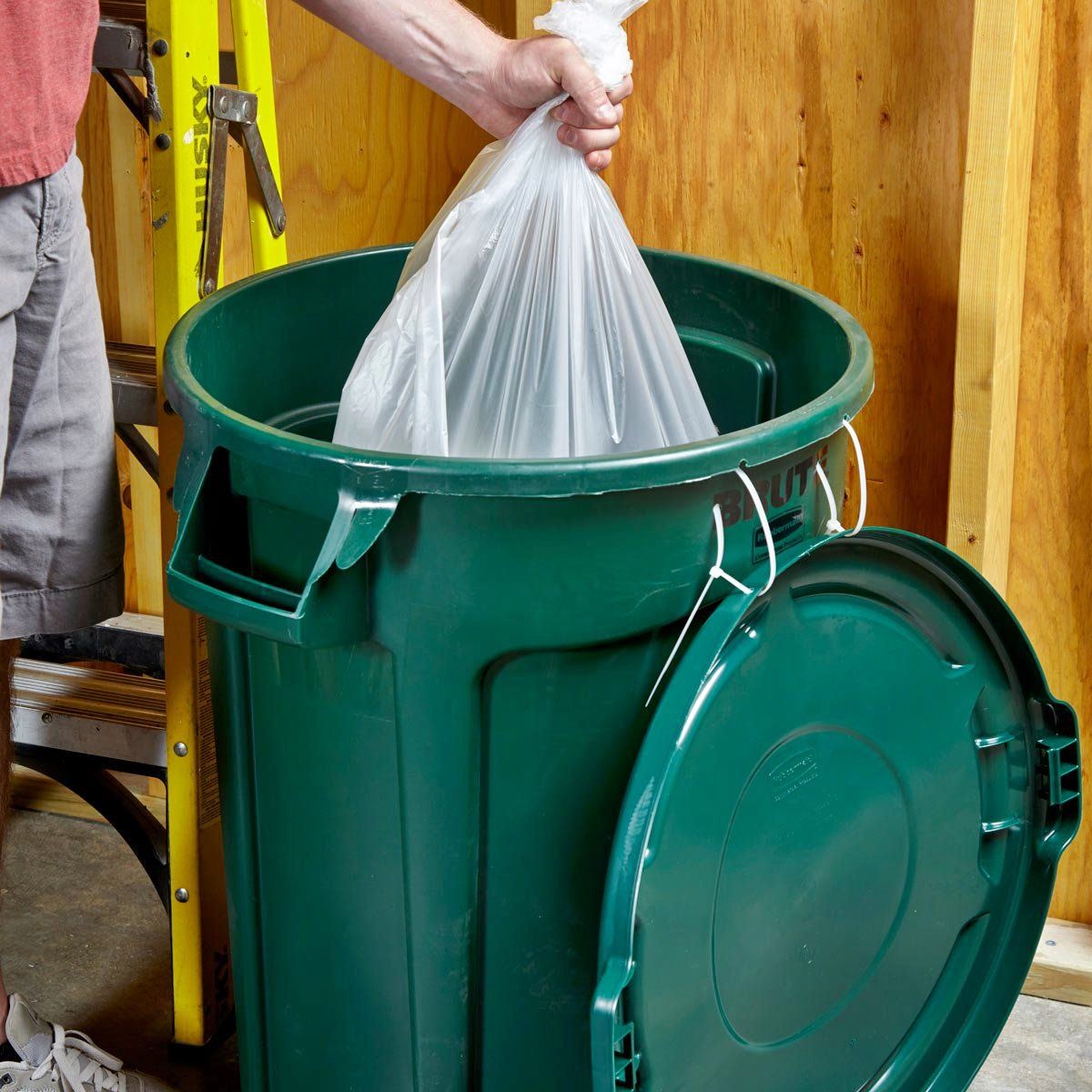 9 Incredible Kitchen Trash Can With Lid for 2024