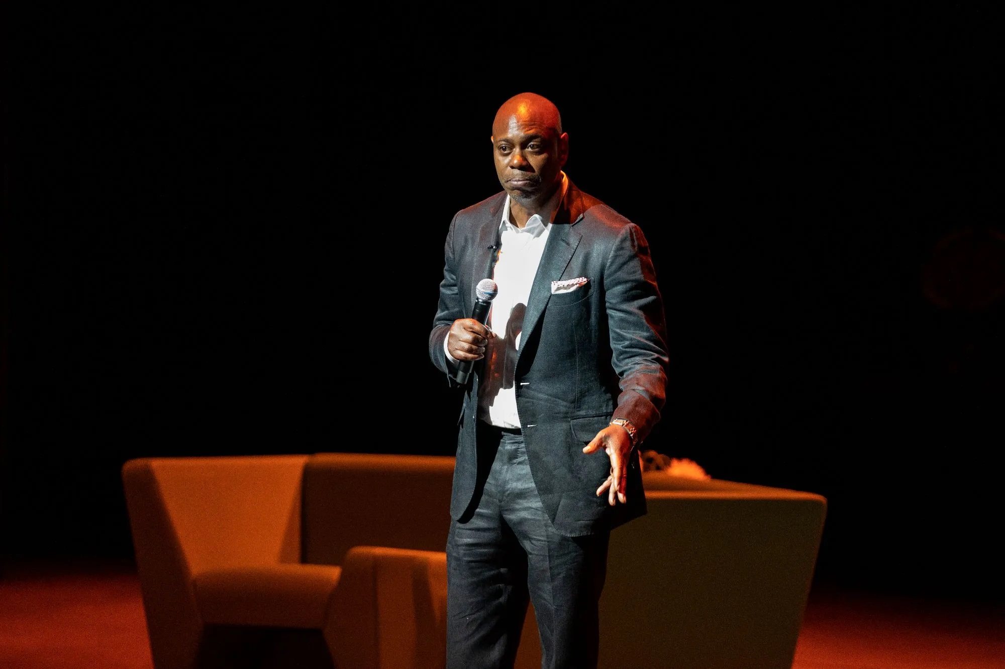Dave Chappelle Criticizes Israel, Sparks Walk-Outs In Boston Show