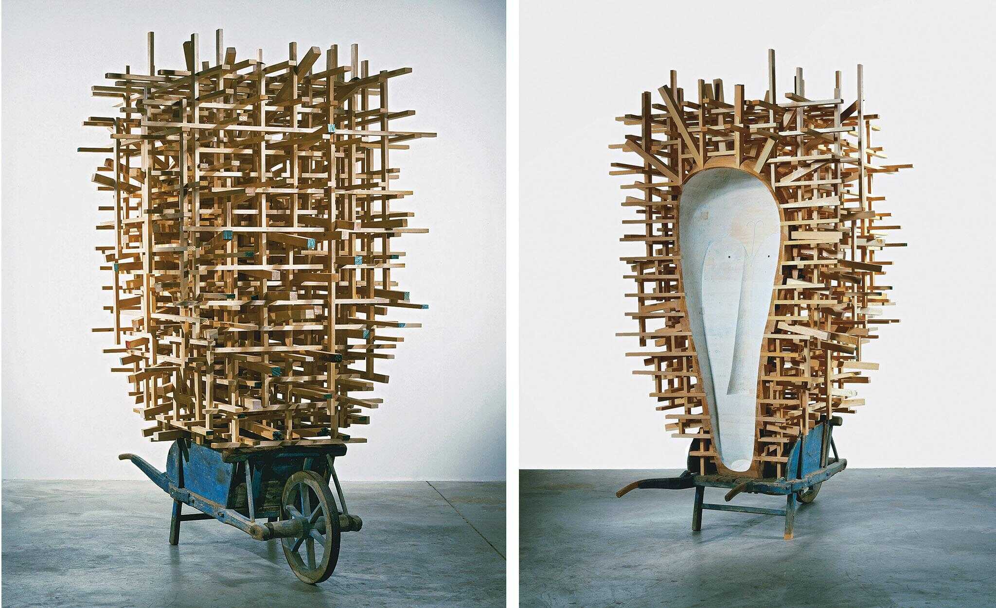 How Does Martin Puryear’s C.F.A.O. Take Advantage Of The Distinctive Qualities Of Sculpture?