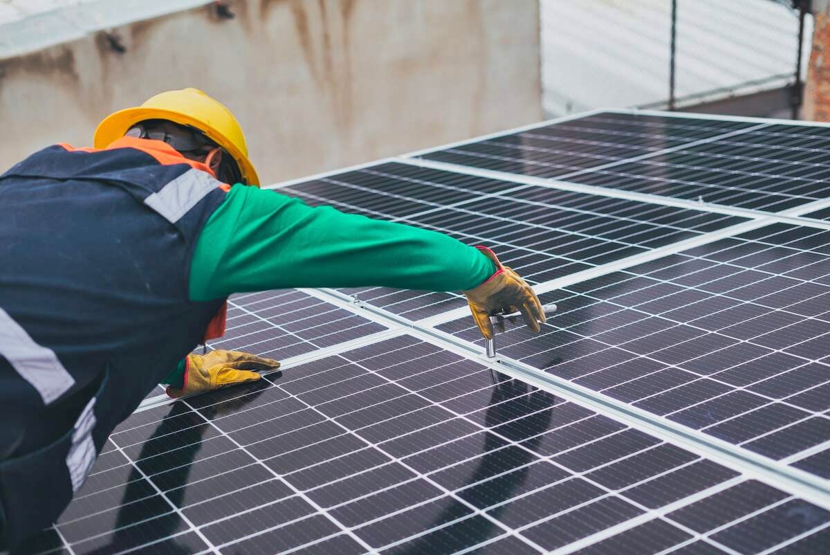 How Much Does Solar Panel Cleaning Cost