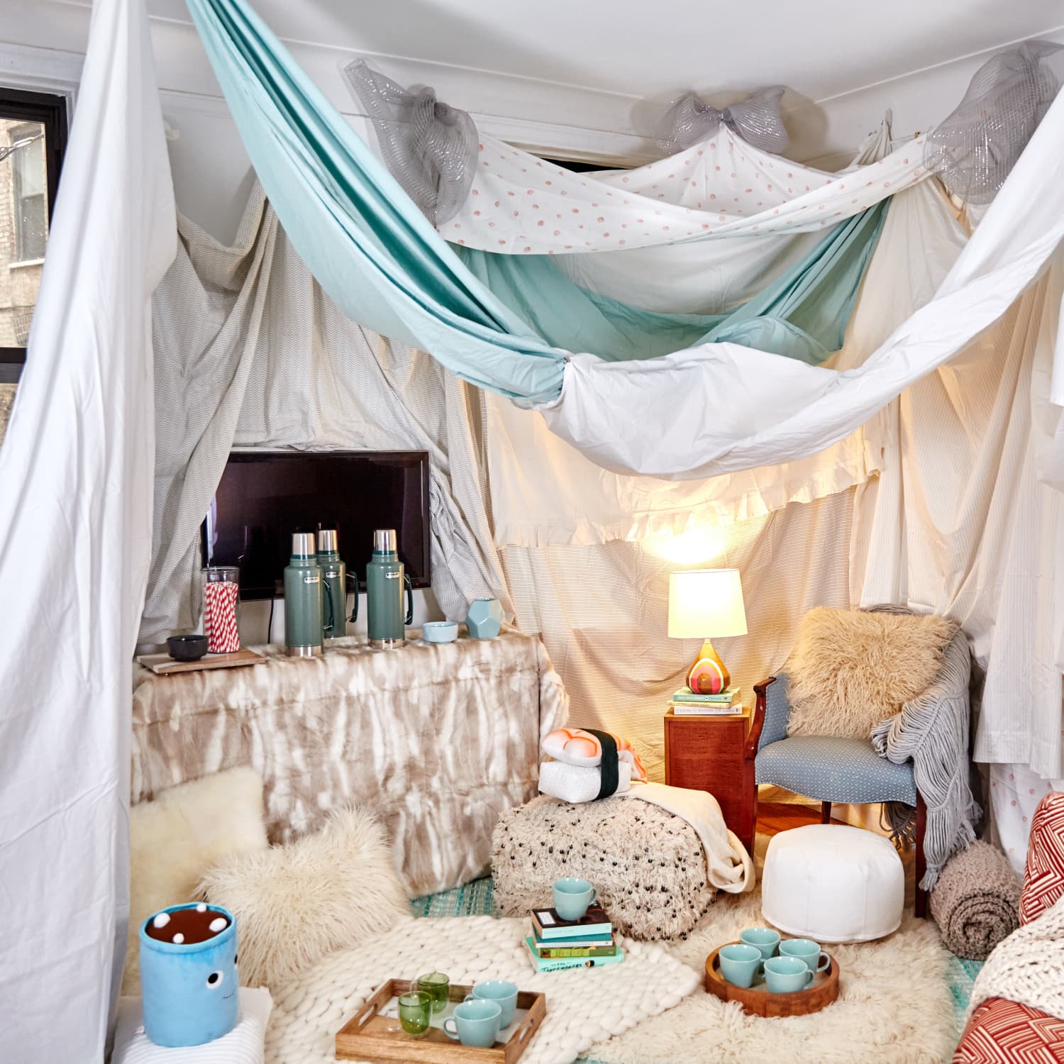 how-to-build-a-blanket-fort