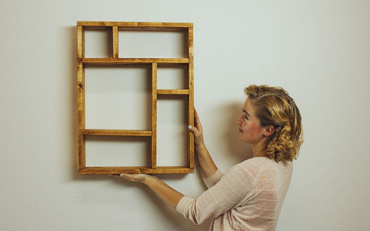 How To Build A Display Shelf