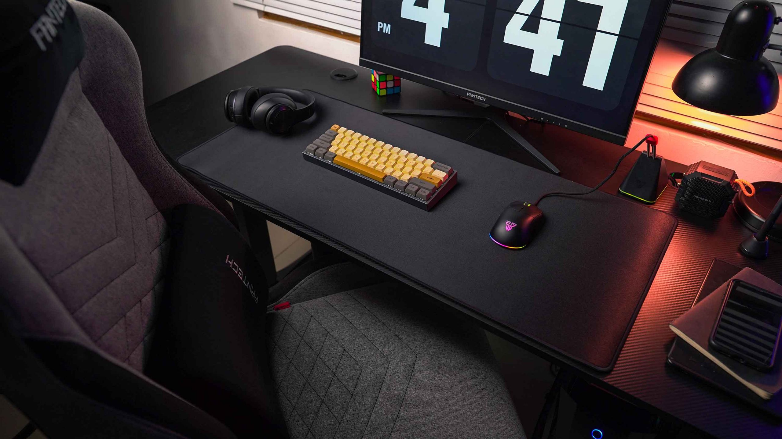 how-to-clean-a-gaming-desk-mat