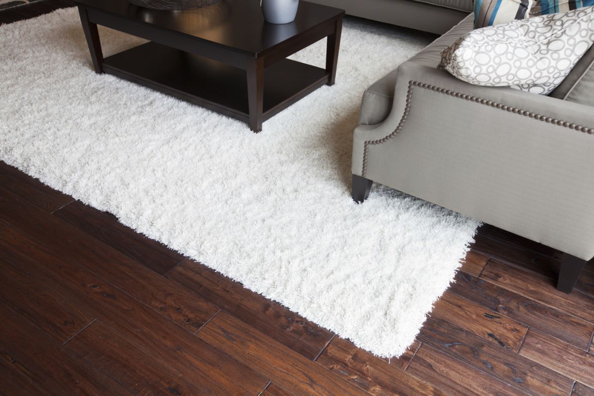 How To Clean A Rug On A Hardwood Floor