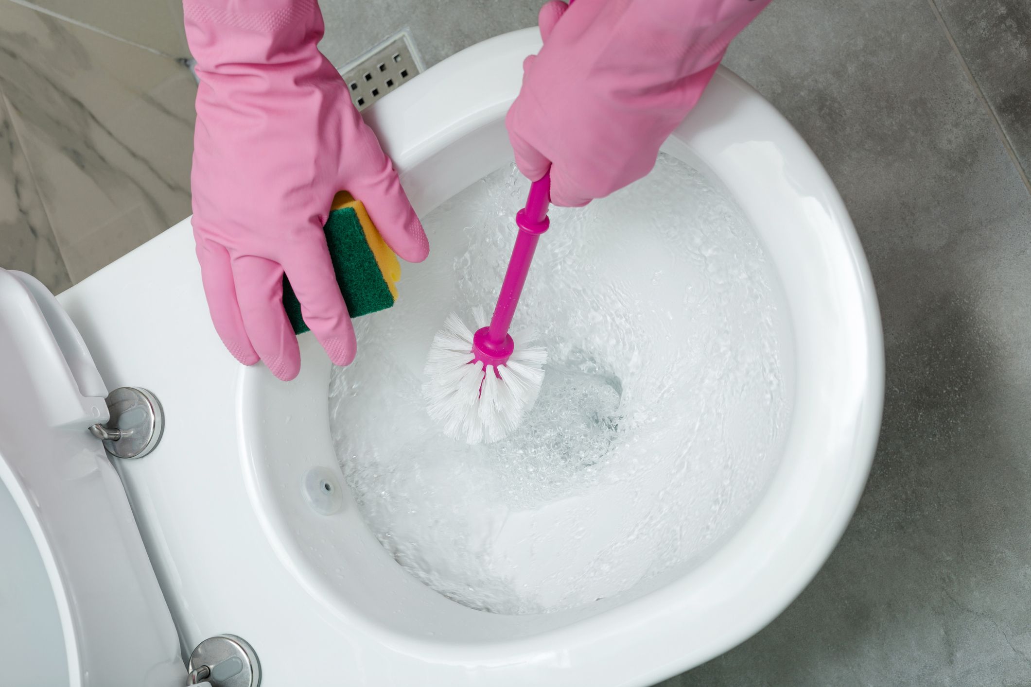 How To Clean A Toilet Without Brush