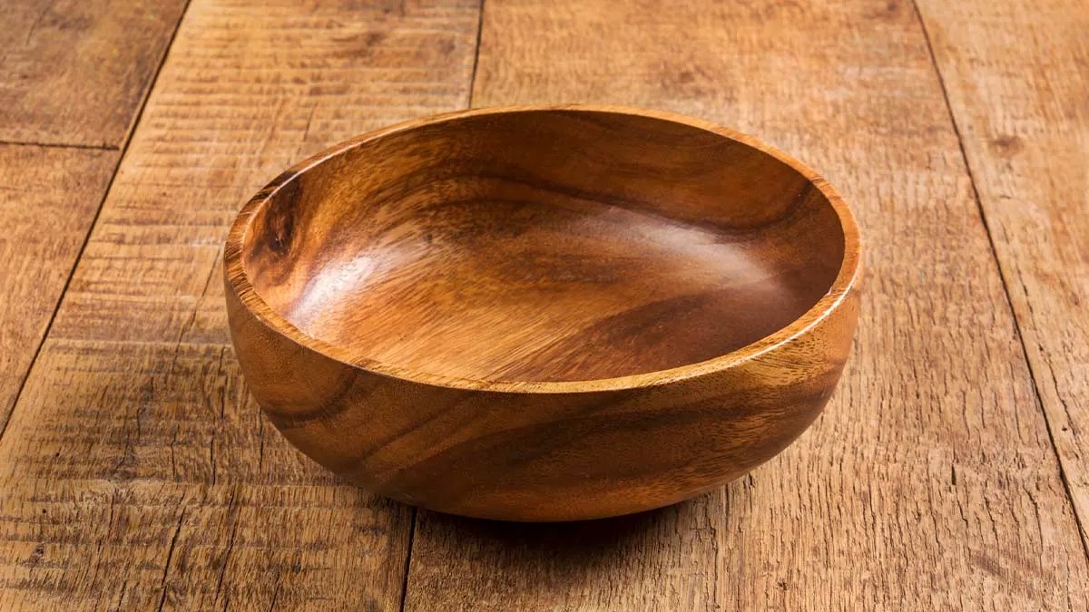 How To Clean A Wood Salad Bowl