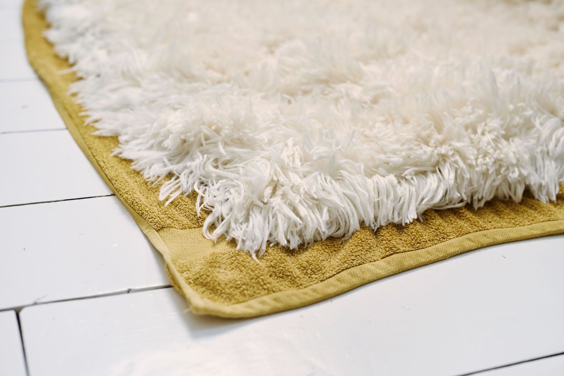 How To.Clean A Wool Rug
