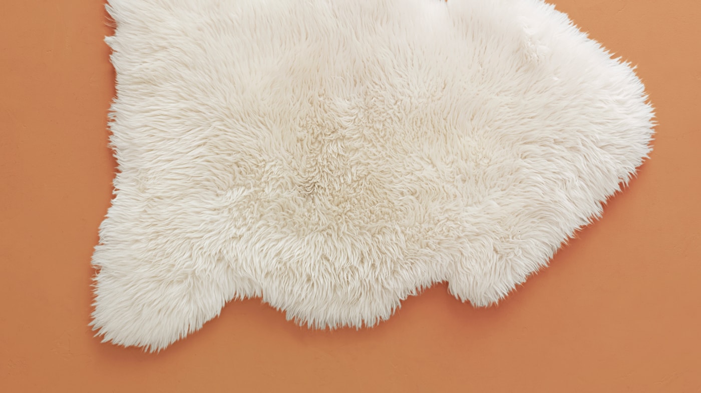 how-to-clean-ikea-sheepskin-rug