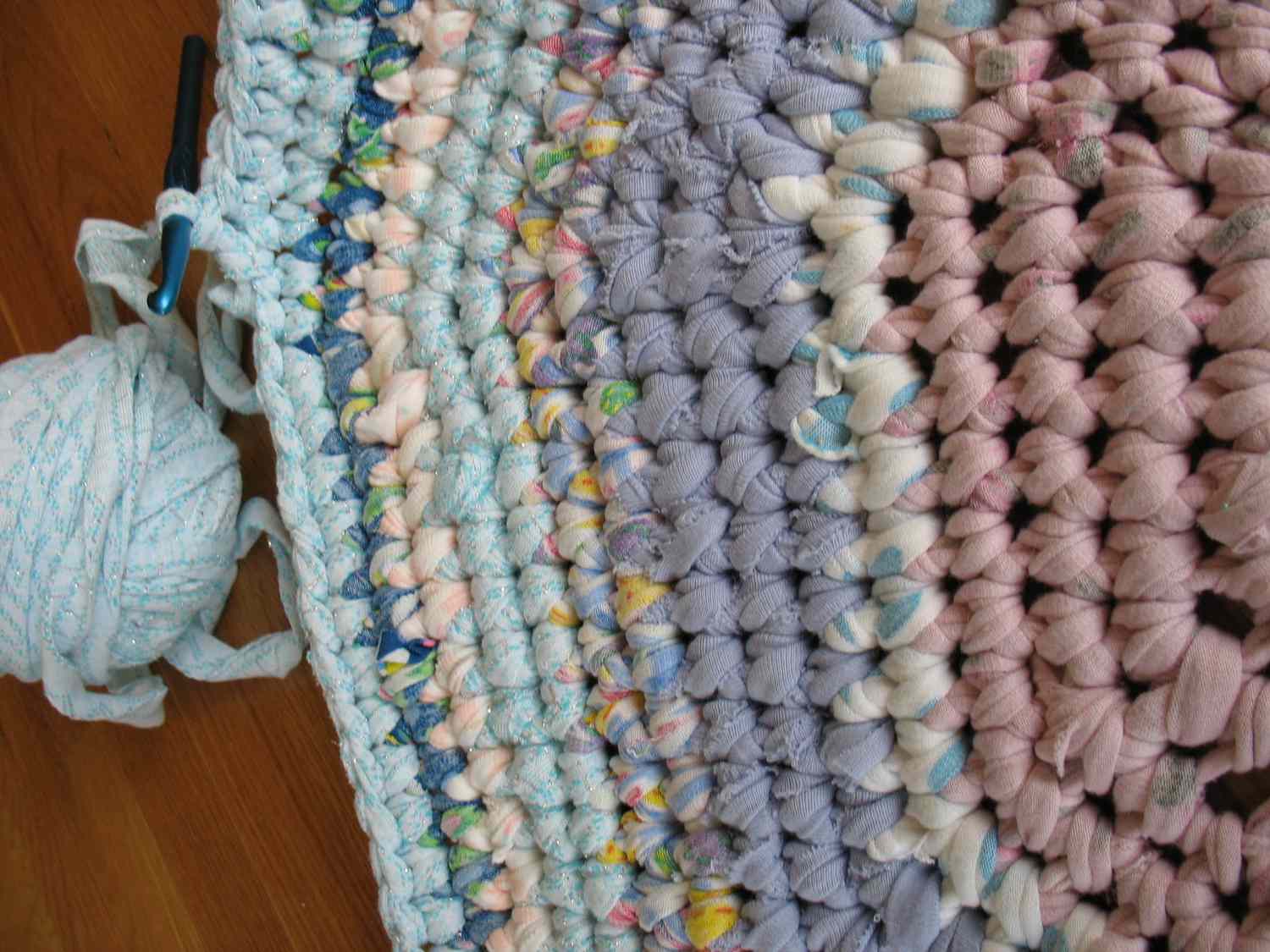 How To Crochet A Rug Out Of Fabric Strips