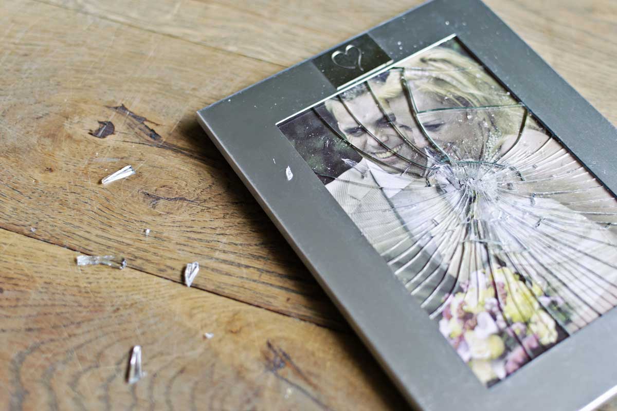How To Dispose Of Picture Frame Glass