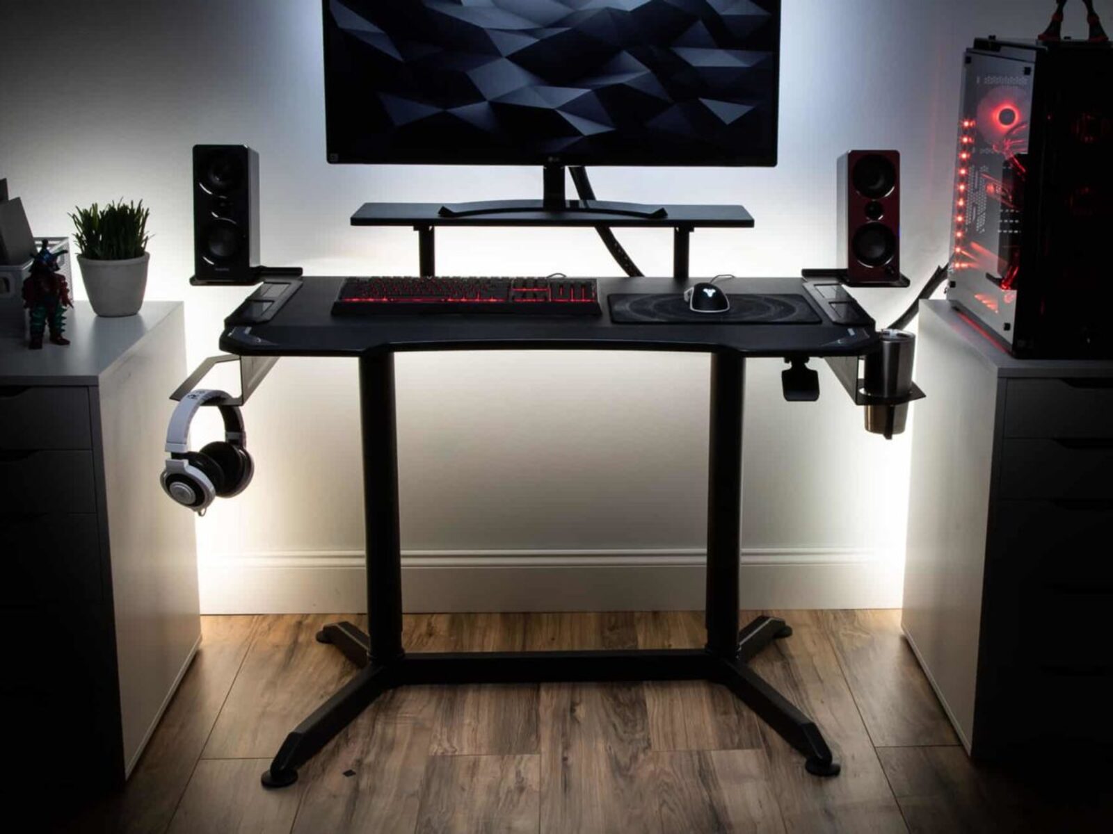 how-to-get-side-cuffs-on-respawn-gaming-desk