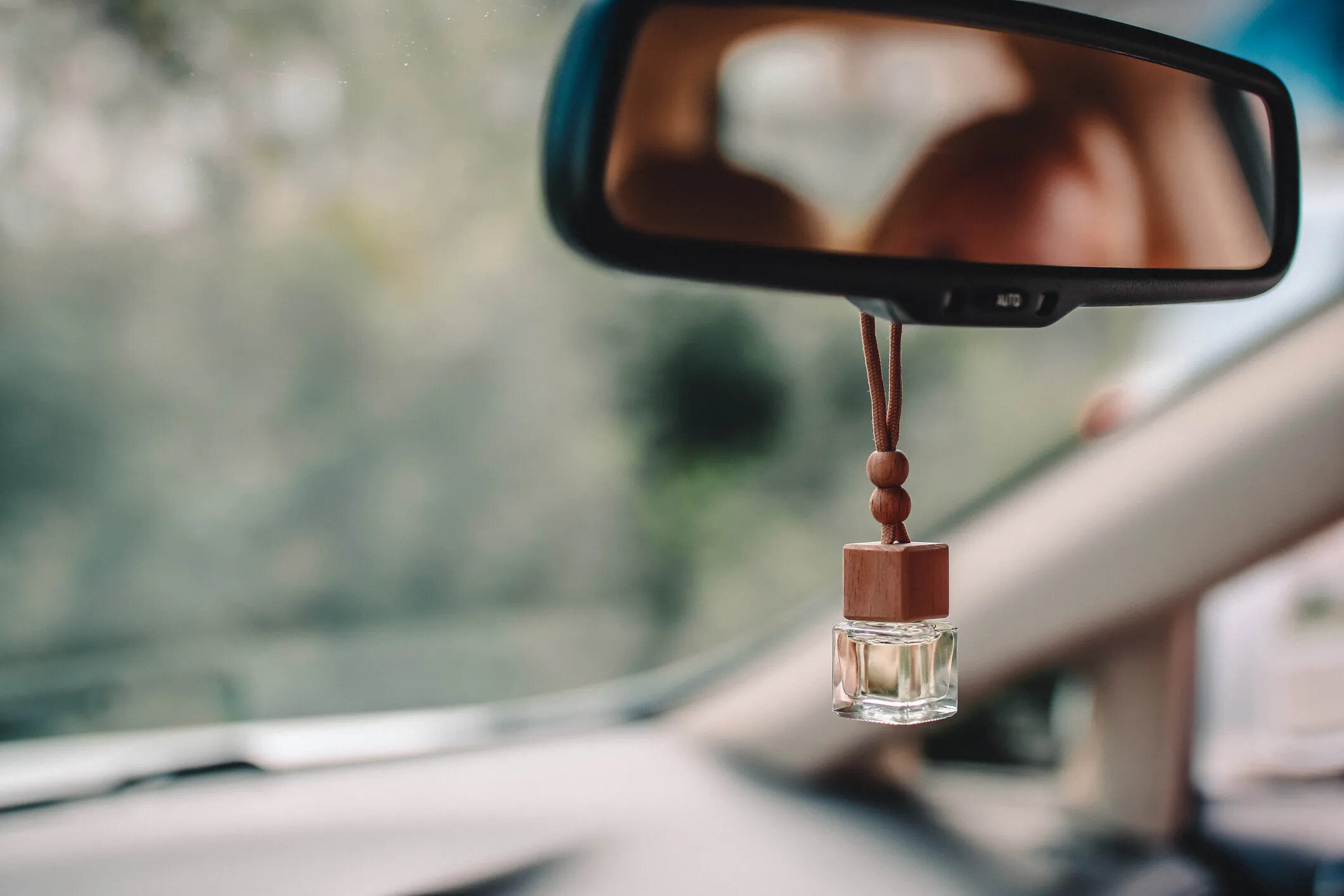 How To Hang Things On Rearview Mirror