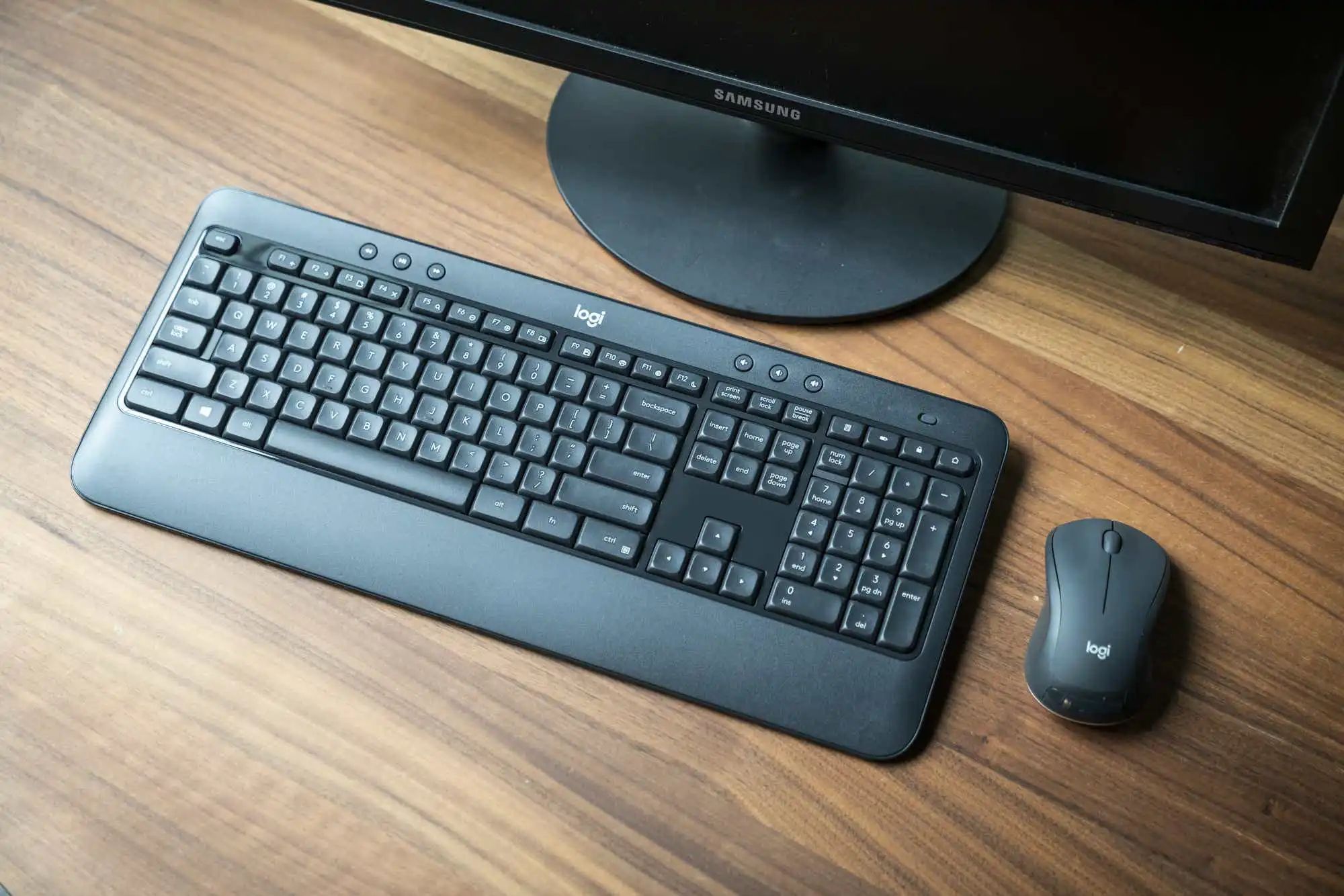 how-to-install-a-wireless-keyboard-and-mouse
