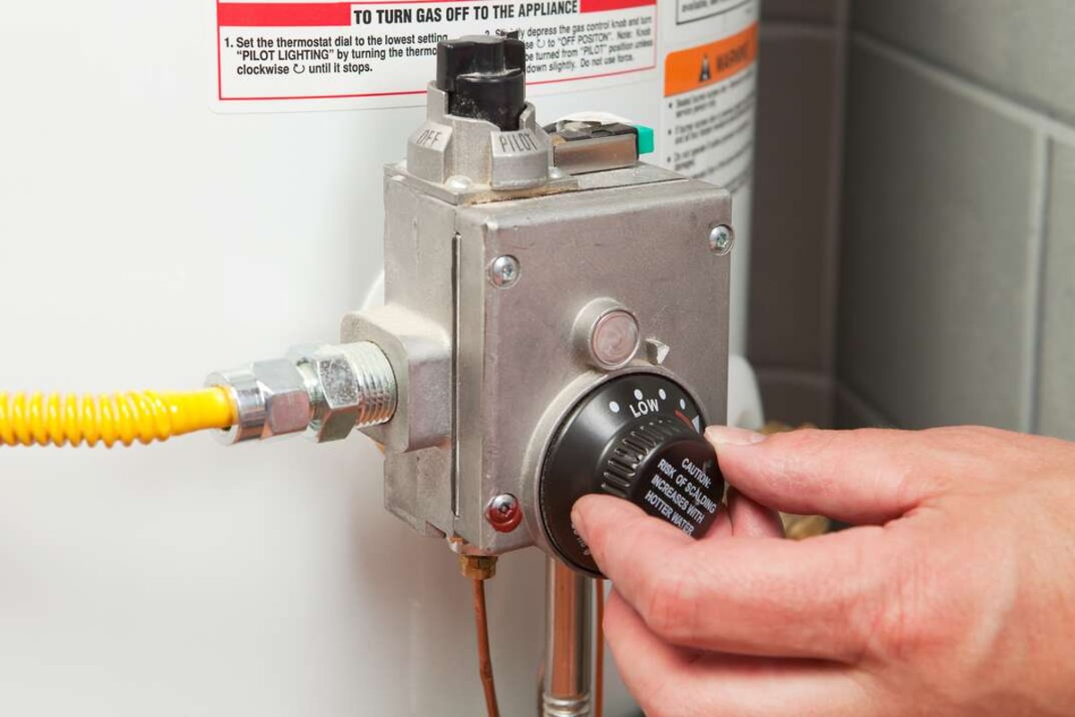 how-to-light-a-gas-water-heater-with-electronic-ignition