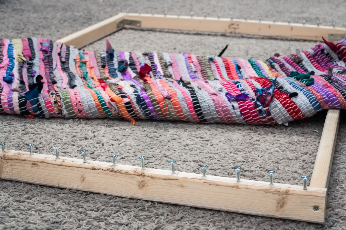 How To Make A Rag Rug Weaving Loom