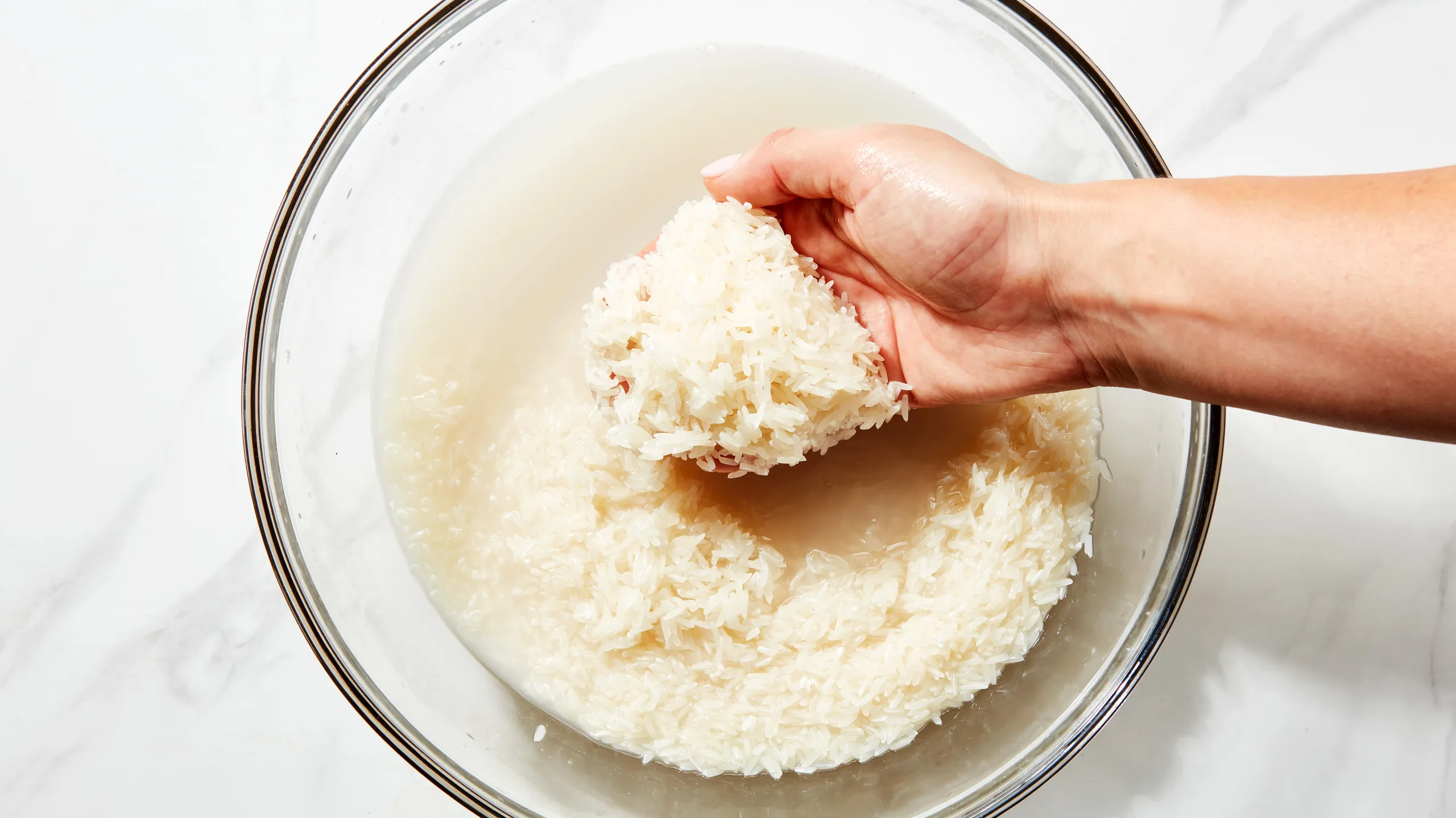 How To Rinse Rice Without A Strainer | CitizenSide