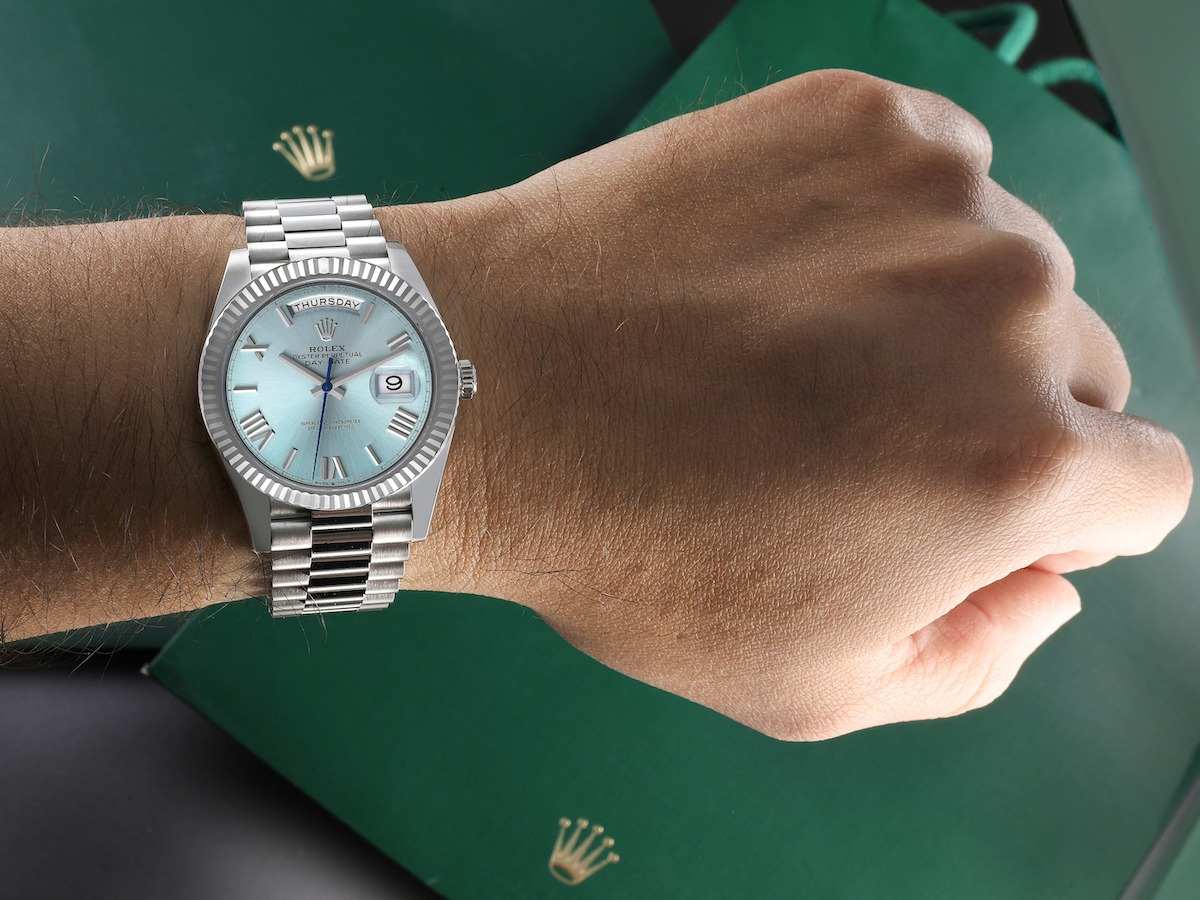 How To Set The Time On A Rolex Watch