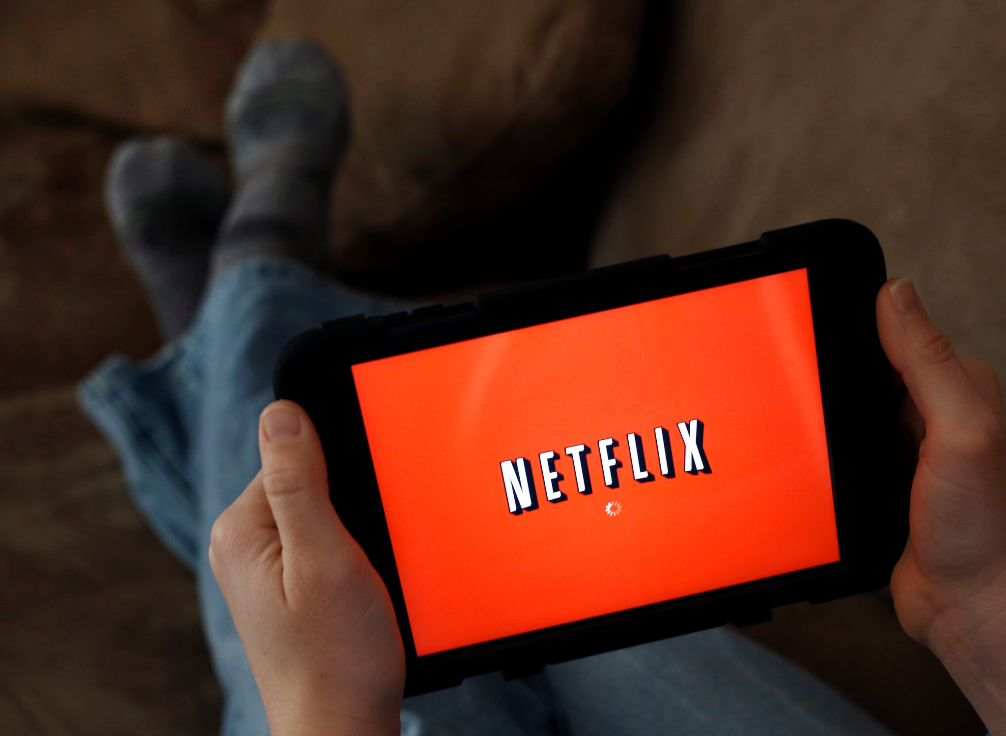 How To Use The Netflix App For Android Tablet To Watch Shows Offline