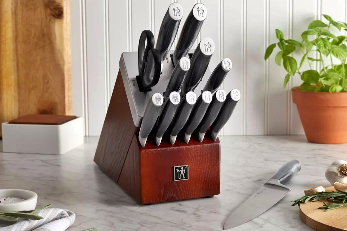 How To Use The Sharpener On Your Knife Block