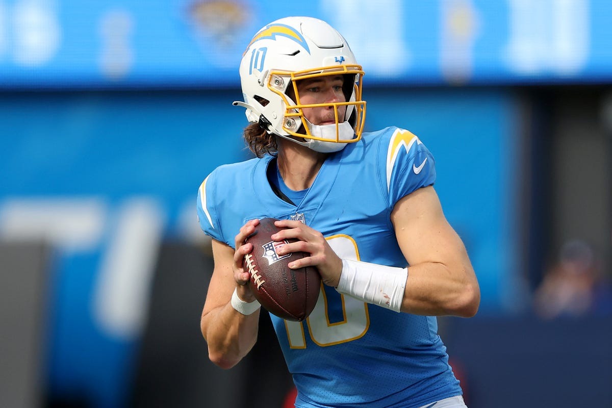 how-to-watch-chargers-game-tonight