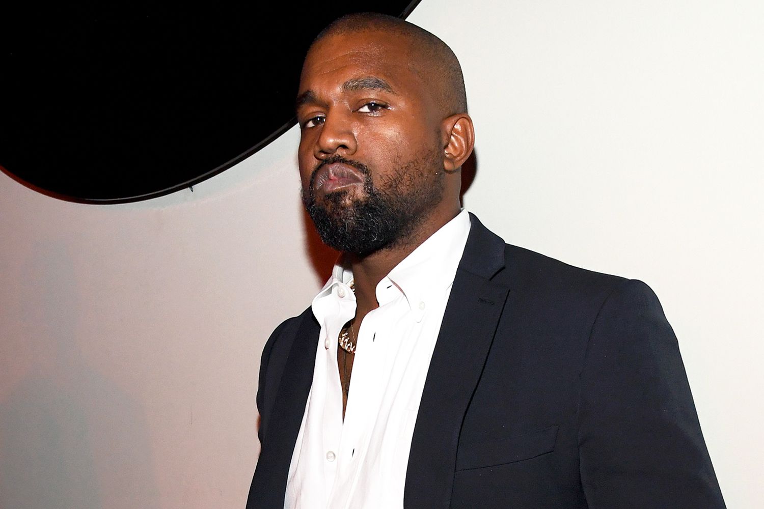 Kanye West Abruptly Ends Pedicure, Tells Nail Tech ‘It’s My Toes’