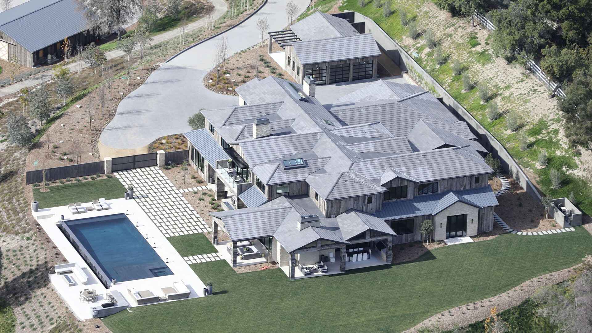 Kylie Jenner’s Hidden Hills Mansion: A Dream Taking Shape