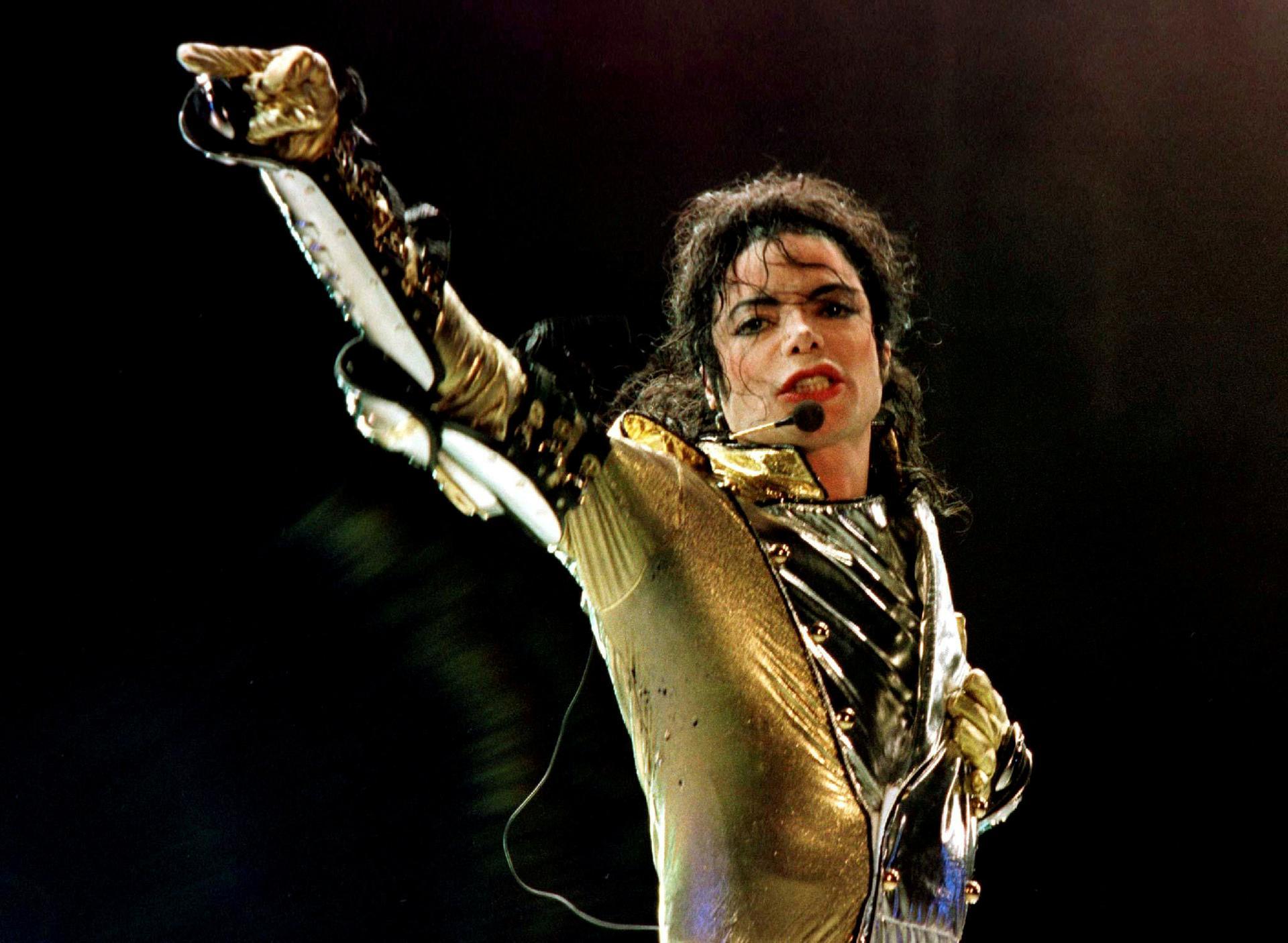 Michael Jackson Estate Resolves $1 Million Dispute Over Alleged Stolen Property