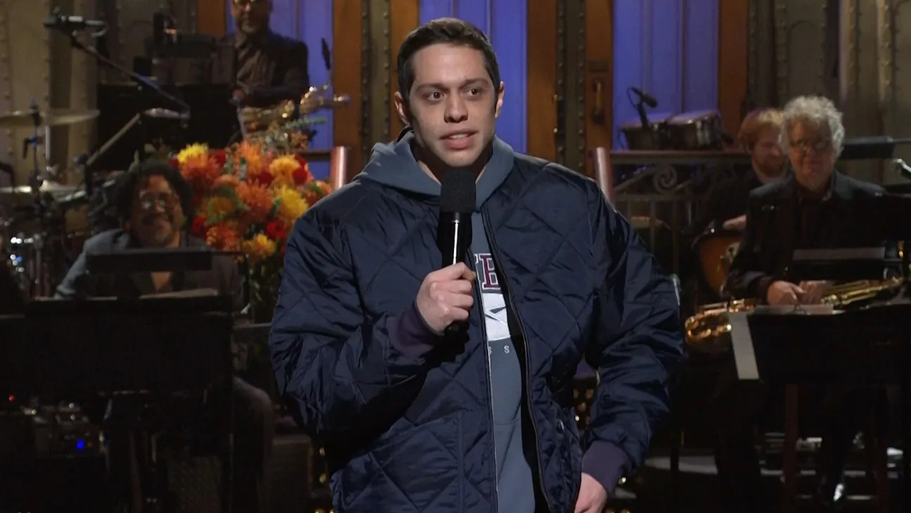 Pete Davidson’s Emotional Talk On ‘SNL’ Highlights The Human Cost Of Conflict In Israel And Palestine