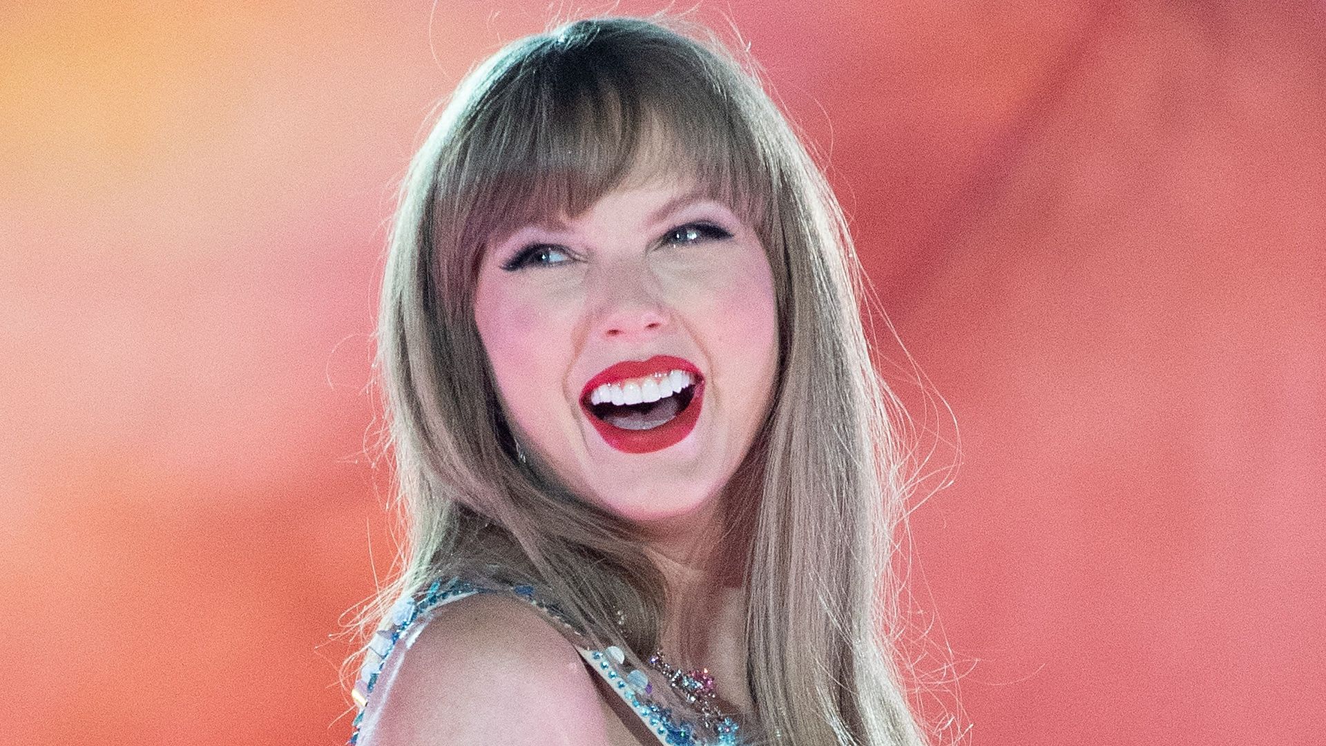 Taylor Swift Joins The Billionaire Club With Record-Breaking Tour
