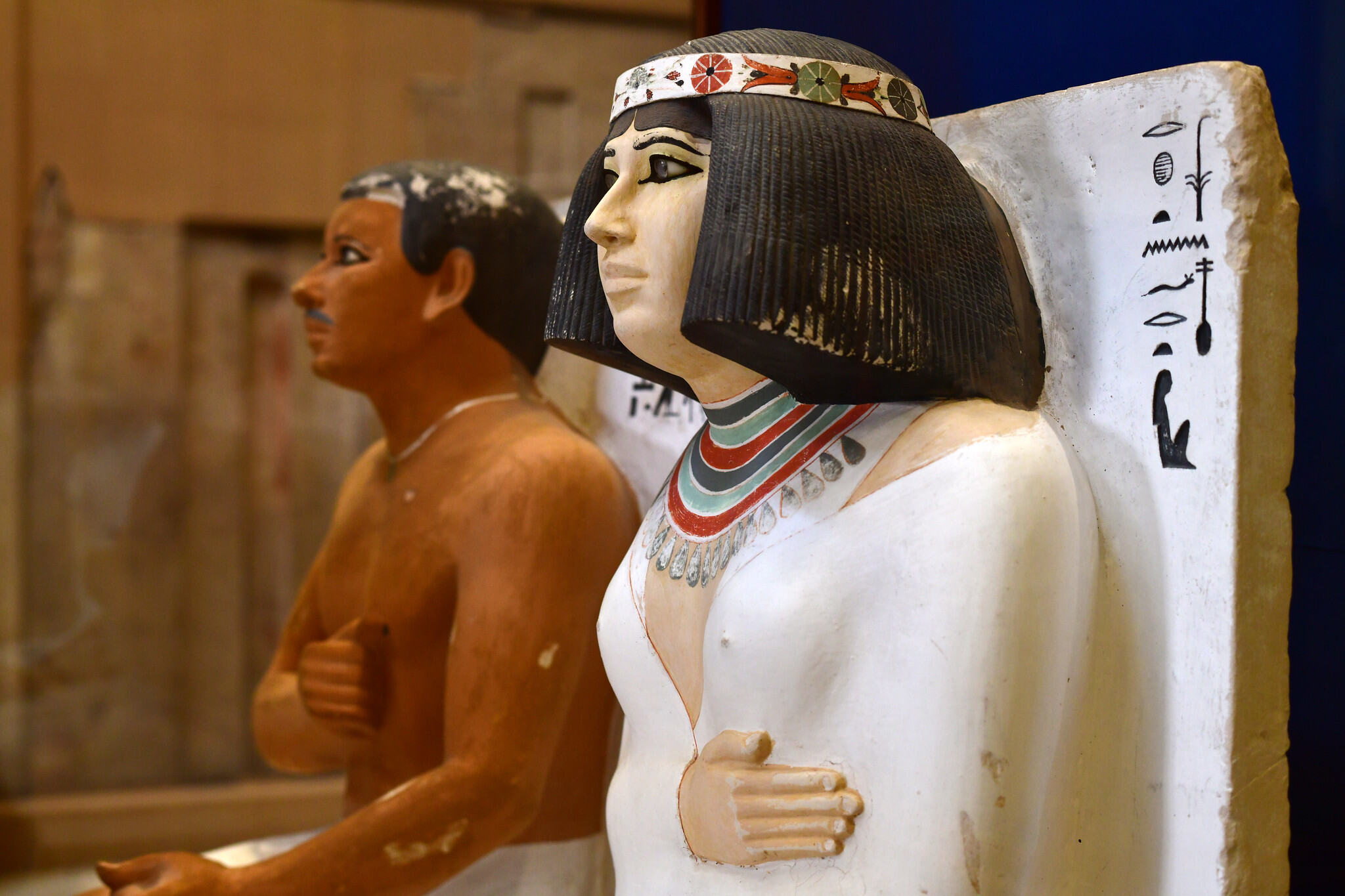 What Are Two Characteristics Of Figures In Ancient Egyptian Sculpture