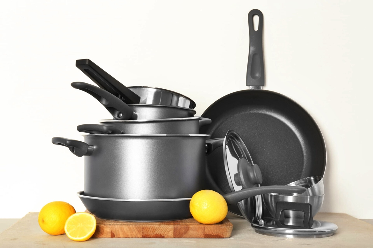 What Cookware Contains PFAS? The Must-Know Guide For Health-Conscious Cooks!