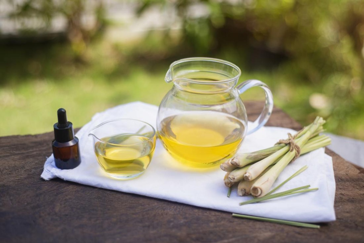 What Does Lemongrass Essential Oil Help With