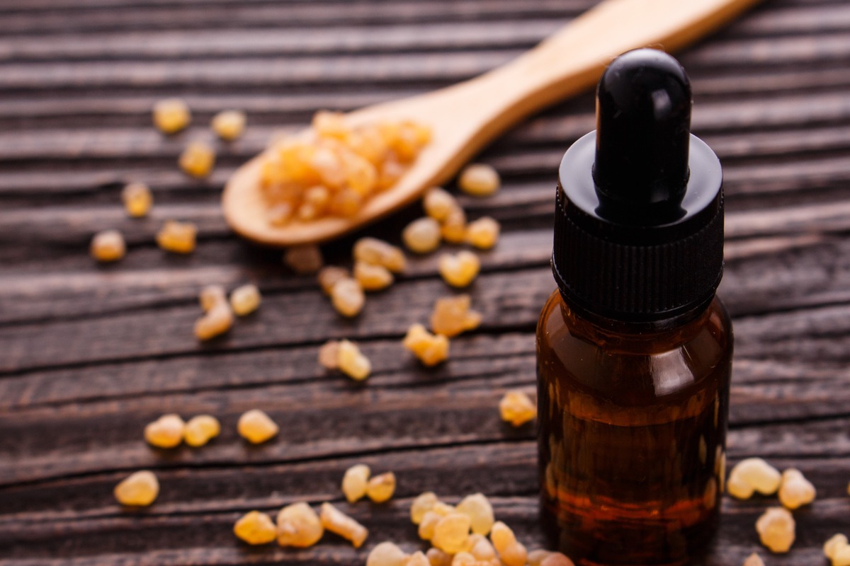 What Essential Oil Will Remove Skin Tags