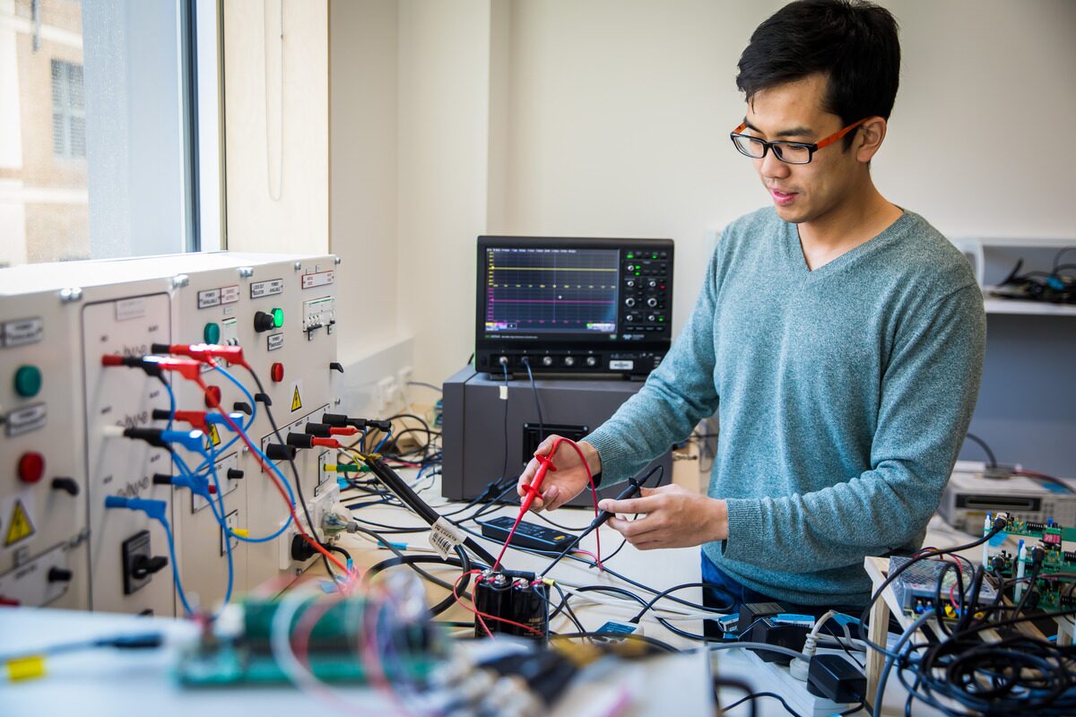 What Is An Electronic Engineer
