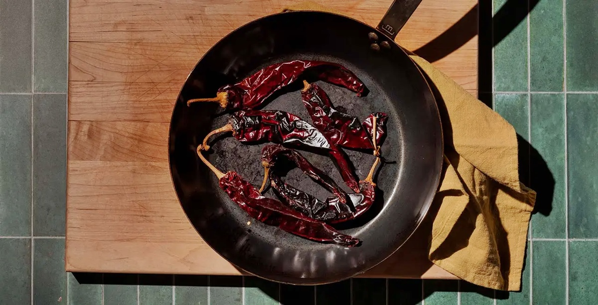 What Is Carbon Steel Cookware? Dive Deep Into The Next Big Thing In Kitchens!